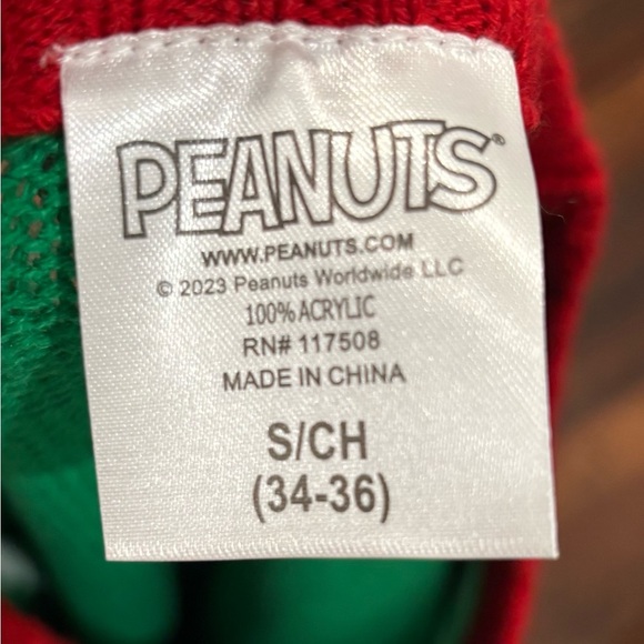 Peanuts Official Licensed Charlie Brown Snoopy Christmas Sweater Sz Sm 117508 - Picture 4 of 5